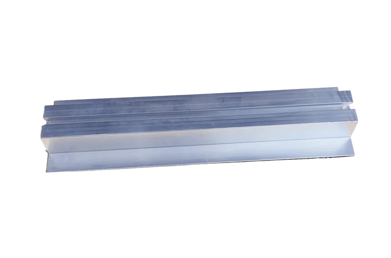 Īsais profils 33cm, 4cm augsts (bez skrūvēm) PV-03-0022