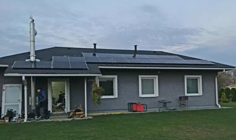IECAVA 11,04 kW - Sofar invertors; Jinko Black frame 460W paneļi 24 GAB; Bitumena šindelis