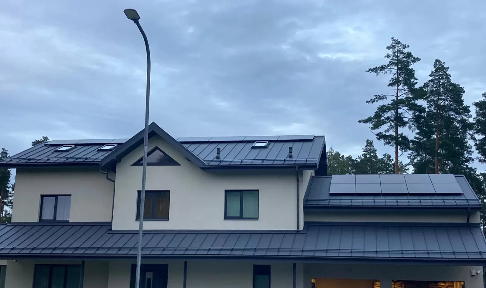 Vālodzes - 15.05 kW - Huawei 17 kW; Jinko FB N-type 430W - 35 GAB, Valcprofils